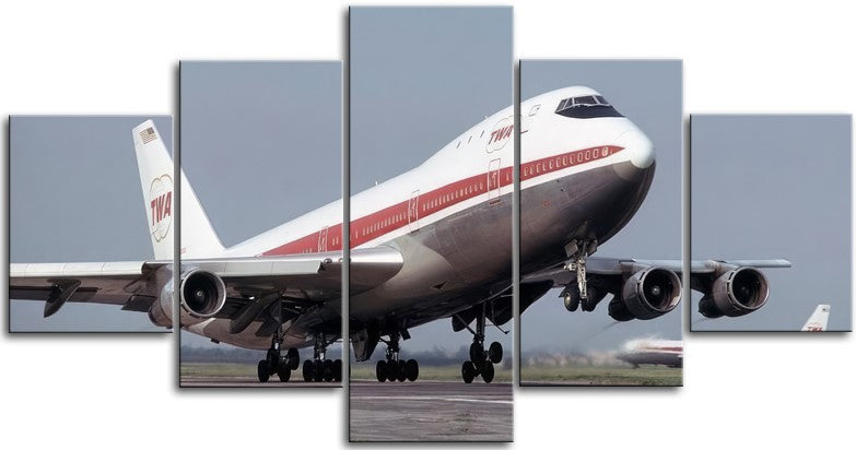 Classic TWA 747 Taking Off 1JP219