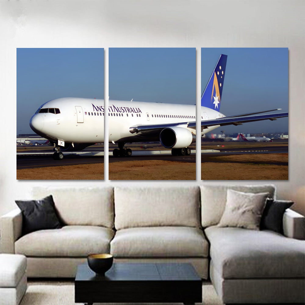 Ansett 767 Taxiing 302