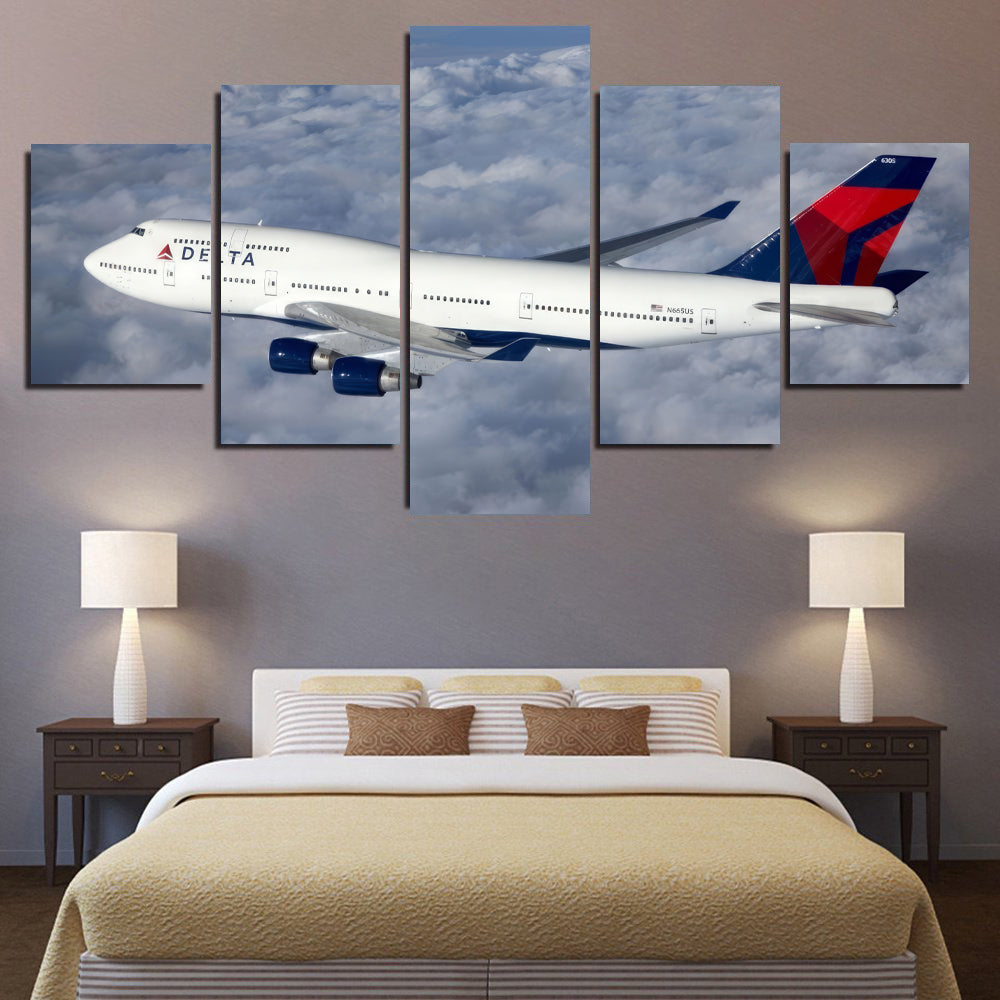 Delta Airlines 747-400 1JP315