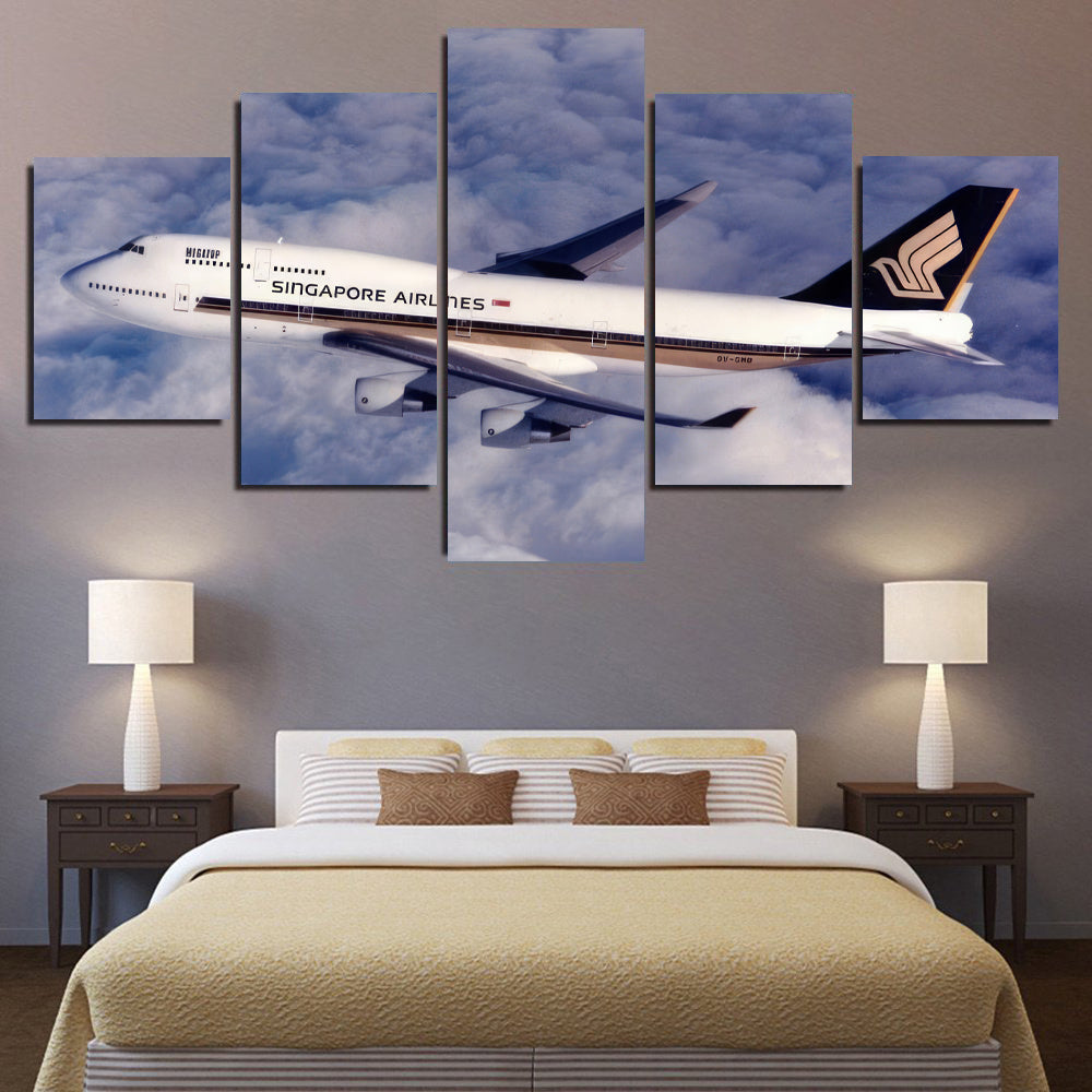 Singapore Airlines 747-400 1JP319