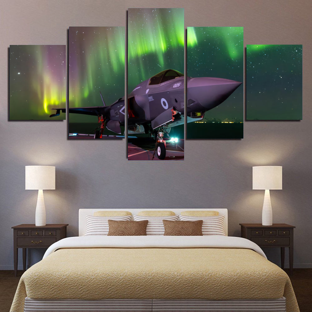 F-35 with the Northern Lights 1JP262