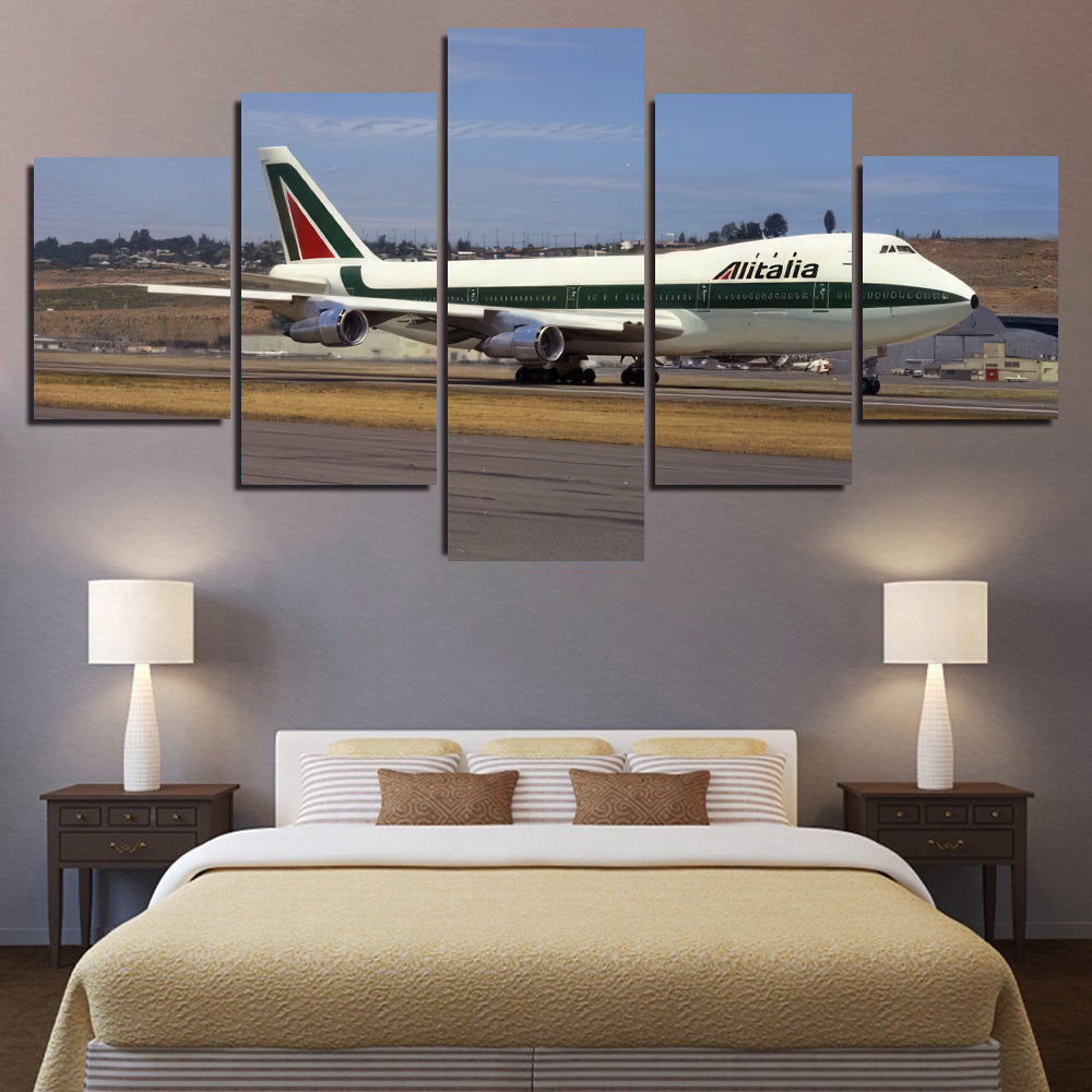 Alitalia 747-100 1JP388