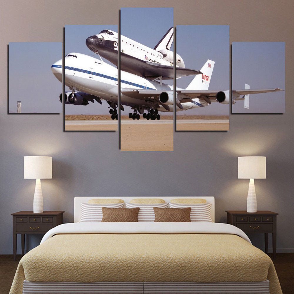 Nasa 747 & Space Shuttle Endeavour Touching Down 1JP392