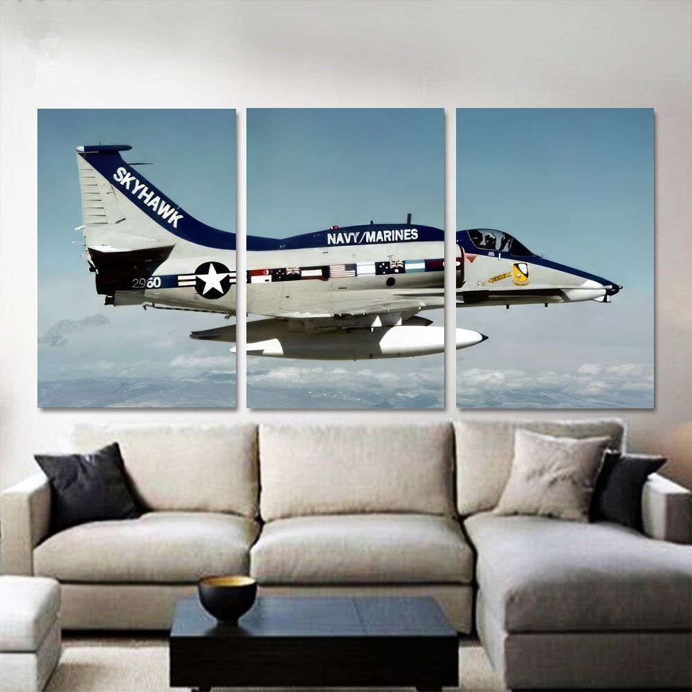 A-4 Skyhawk in Flight 1JP447