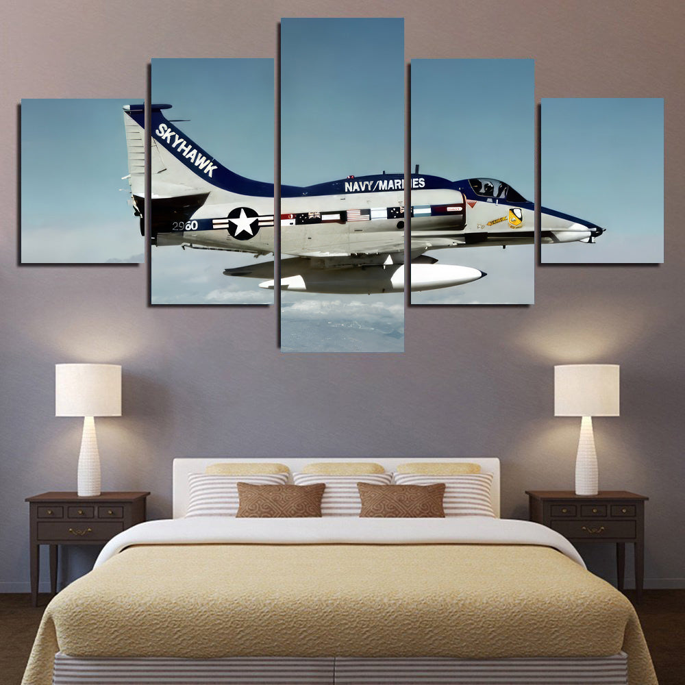 A-4 Skyhawk in Flight 1JP447