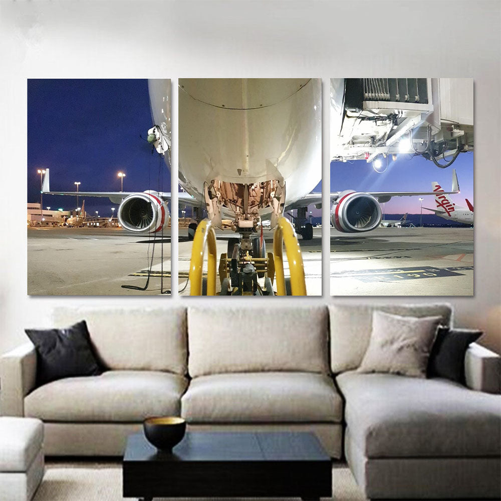 Preparing a Virgin 737 For Departure 1PDK049