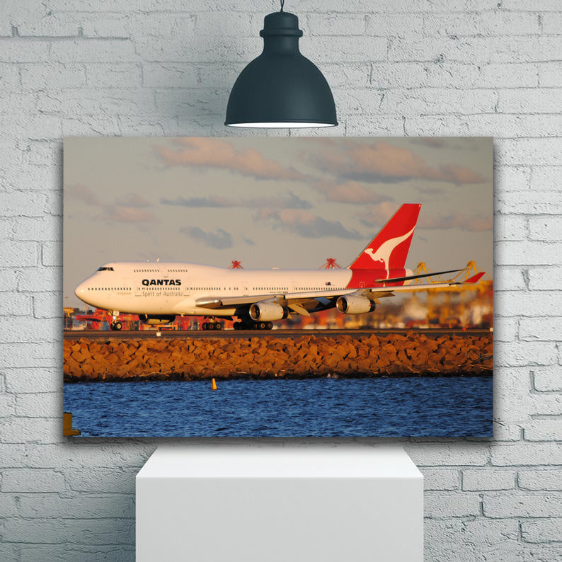 Qantas 747-400 Taking Off 1PMW023