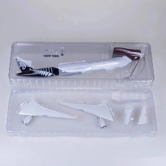 Air New Zealand 777 47cm 1/160 LED & Non LED Model Plane
