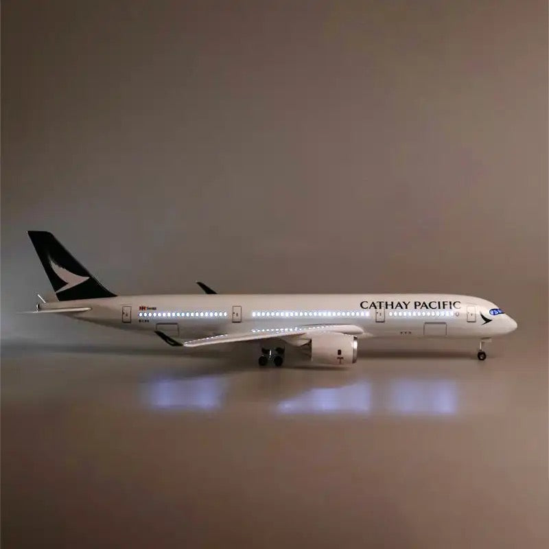Cathay Pacific Airbus A350 47cm 1/160 LED & Non LED Model Plane
