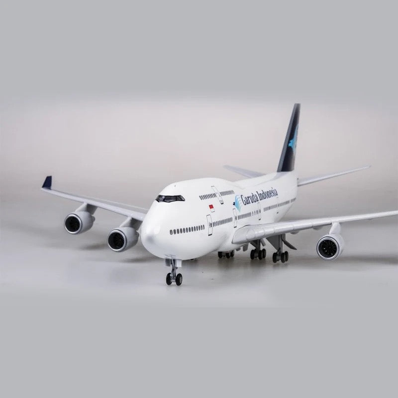 Garuda Airlines Boeing 747-400 47cm 1/160 LED & Non LED Model Plane
