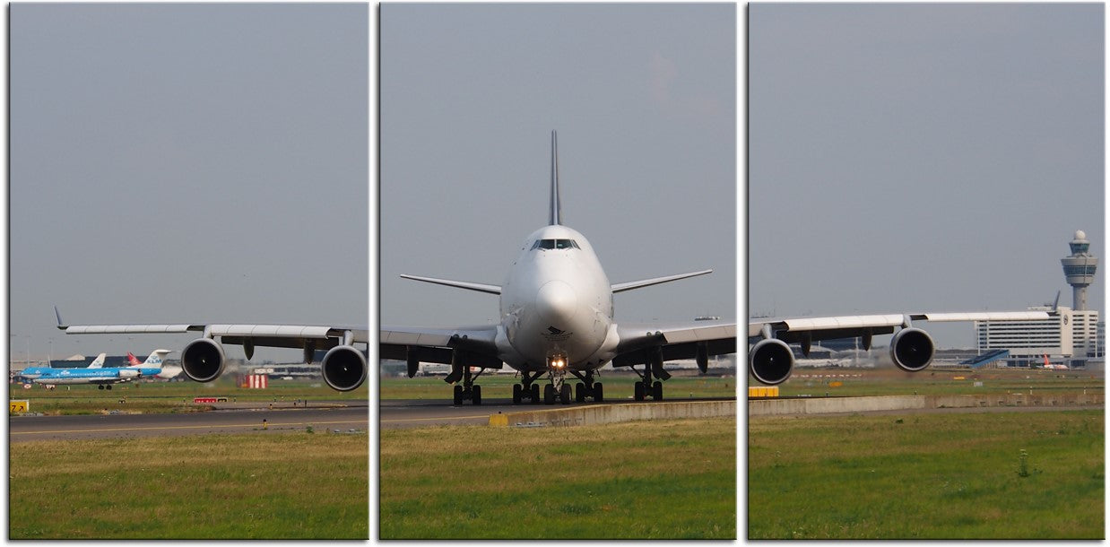 Mighty Boeing 747-400 1JP051