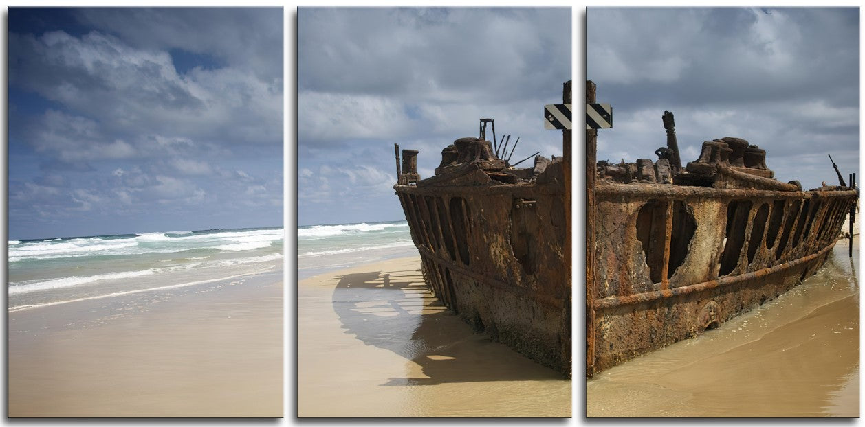 Shipwreck on Fraser Island 1JPD133