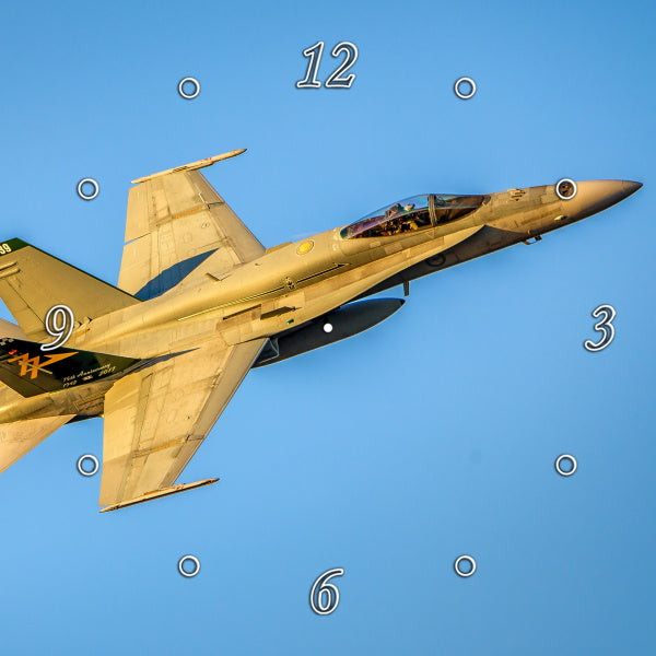 RAAF FA-18 Wowing the Crowds 1PHM007