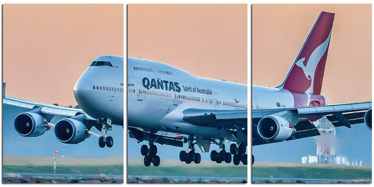 Qantas 747-400 Queen Landing at Sunrise 1PHM009