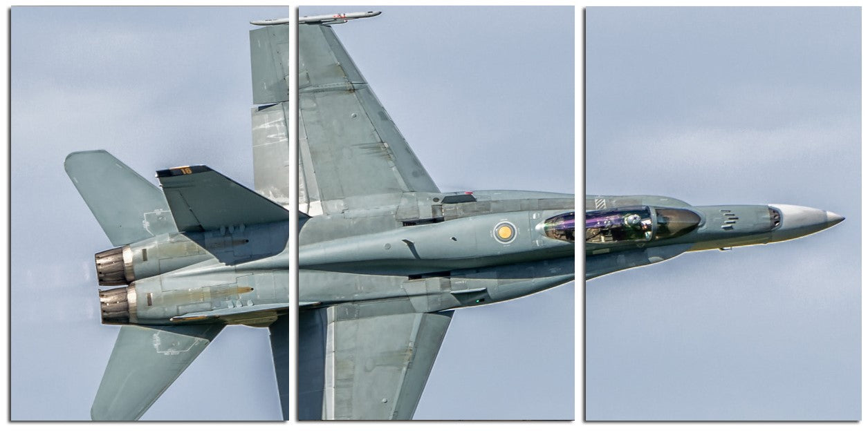 FA-18 in Full Flight 1PHM027
