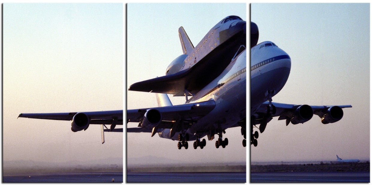 Space Shuttle & 747 Touching Down 1PMW010
