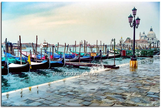Venice Gondola`s 1PMW010