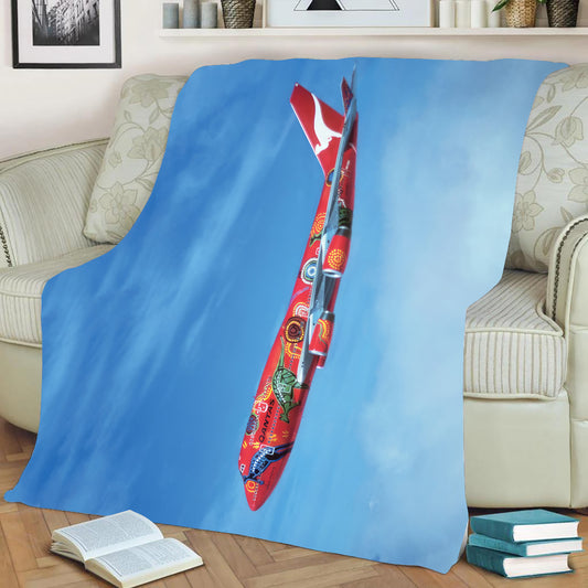 Qantas VH-OEJ 747-400 Wunala Dreaming Livery Fleece Throw Blanket