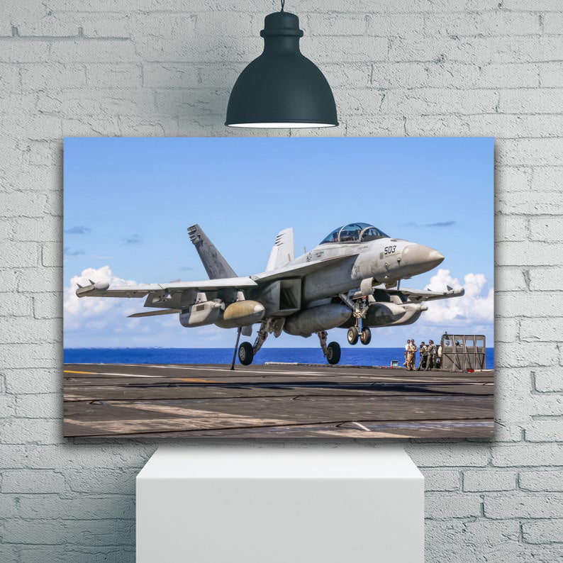 Fa-18 Super Hornet Carrier Landing 1JP577