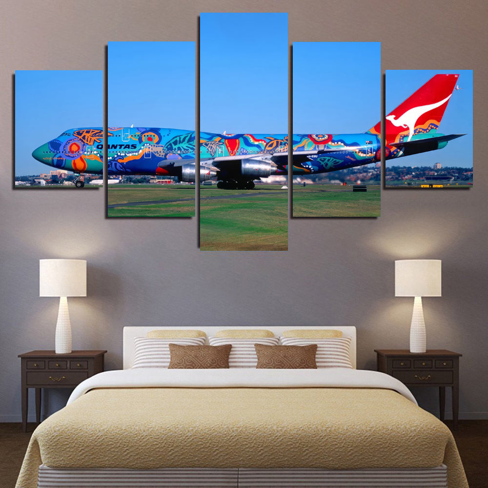 Qantas 747-300 Nalanji Dreaming Livery  1JP579
