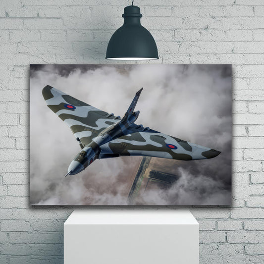 Avro Vulcan Bomber in Flight 1JP598