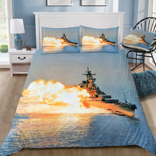 USN Battleship Missouri Firing Her Guns Doona / Duvet Cover and 2 Pillow Slips