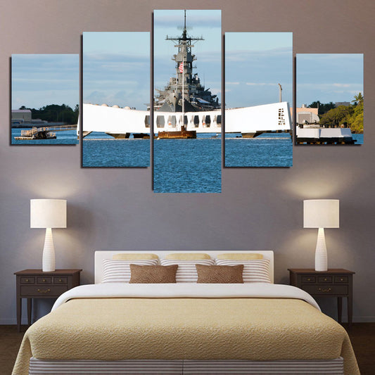 USS Missouri Battleship & The Arizona Memorial Hawaii 1JPN002