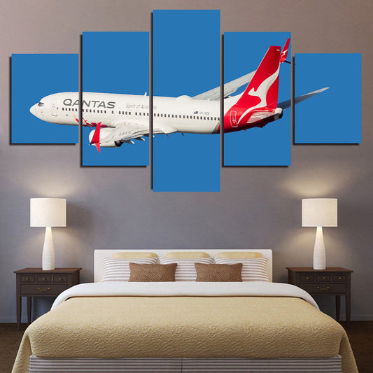 Qantas Boeing 737 With Santa Canvas Prints
