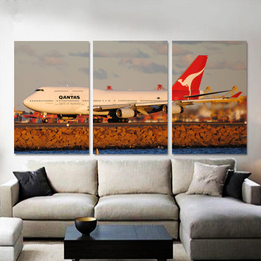 Qantas 747-400 Taking Off 1PMW023