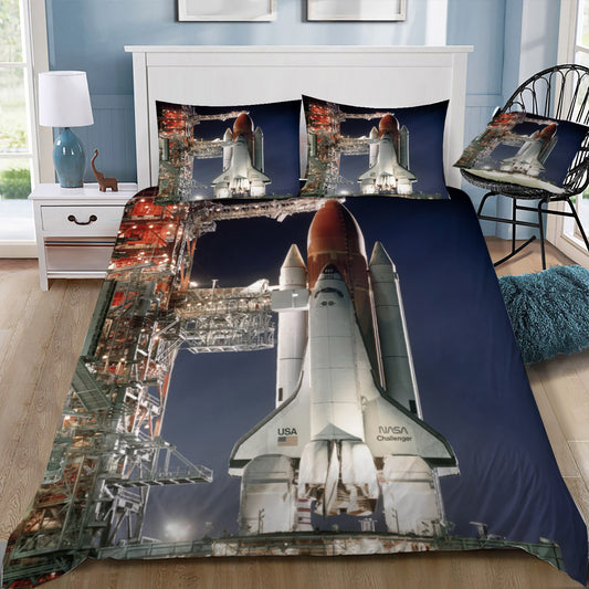Space Shuttle Challenger preparing for Blast Off Doona / Duvet Cover and 2 Pillow Slips