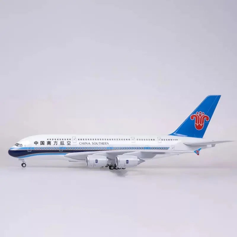 China Southern Airbus A380 47cm 1/160 LED & Non LED Model Plane