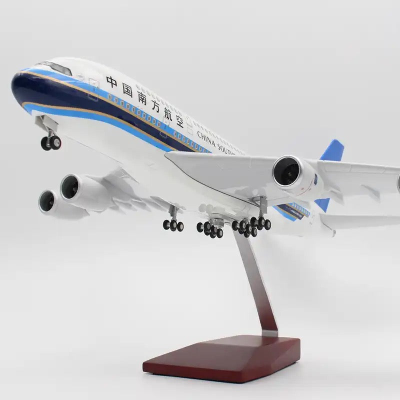 China Southern Airbus A380 47cm 1/160 LED & Non LED Model Plane