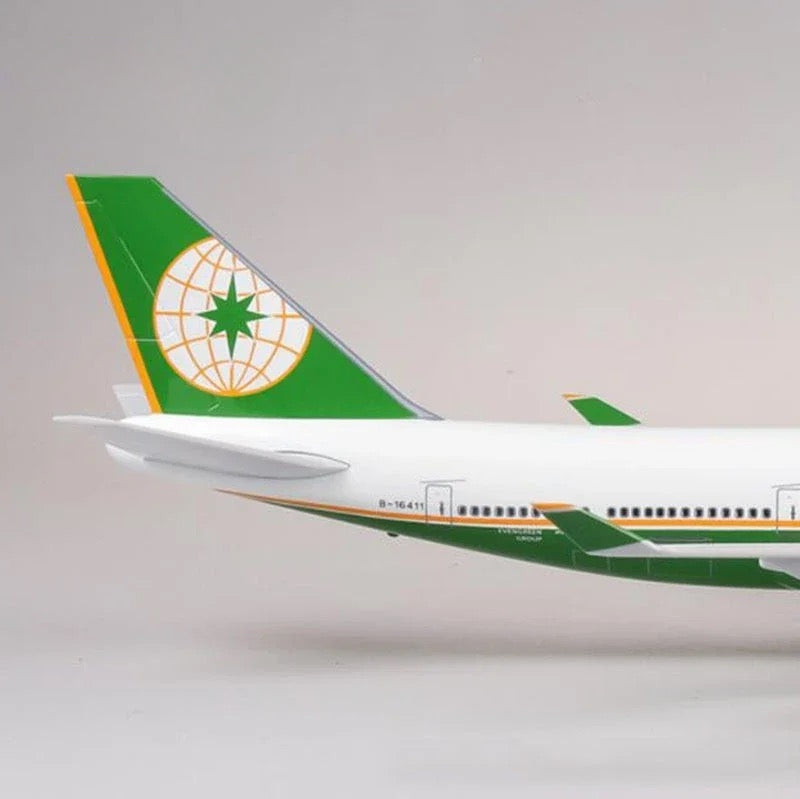 EVA Air Boeing 747-400 47cm 1/160 LED & Non LED Model Plane