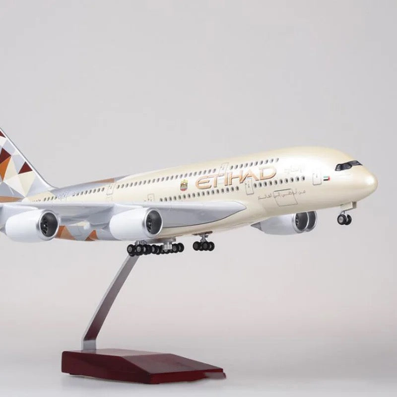 Etihad Airbus A380 47cm 1/160 LED & Non LED Model Plane