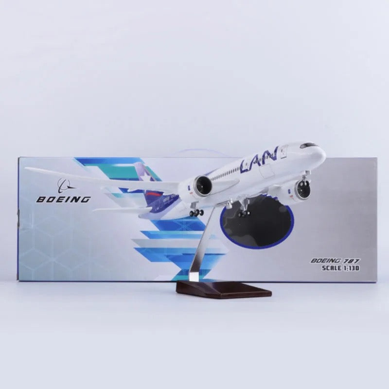Lan Chile Boeing 787-9 47cm 1/160 LED & Non LED Model Plane