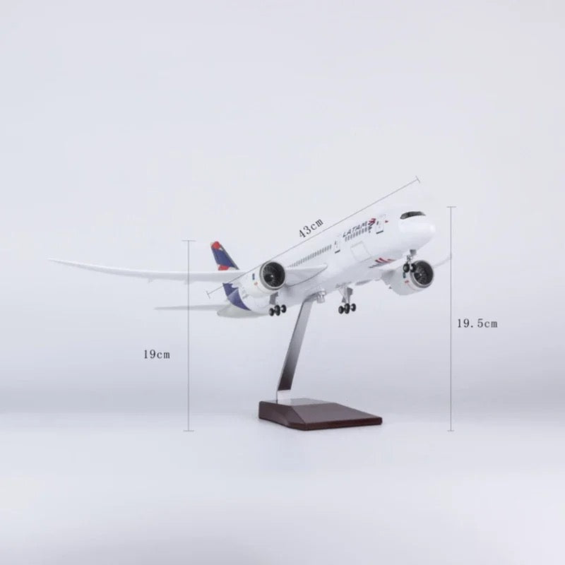 Lan Chile Boeing 787-9 47cm 1/160 LED & Non LED Model Plane