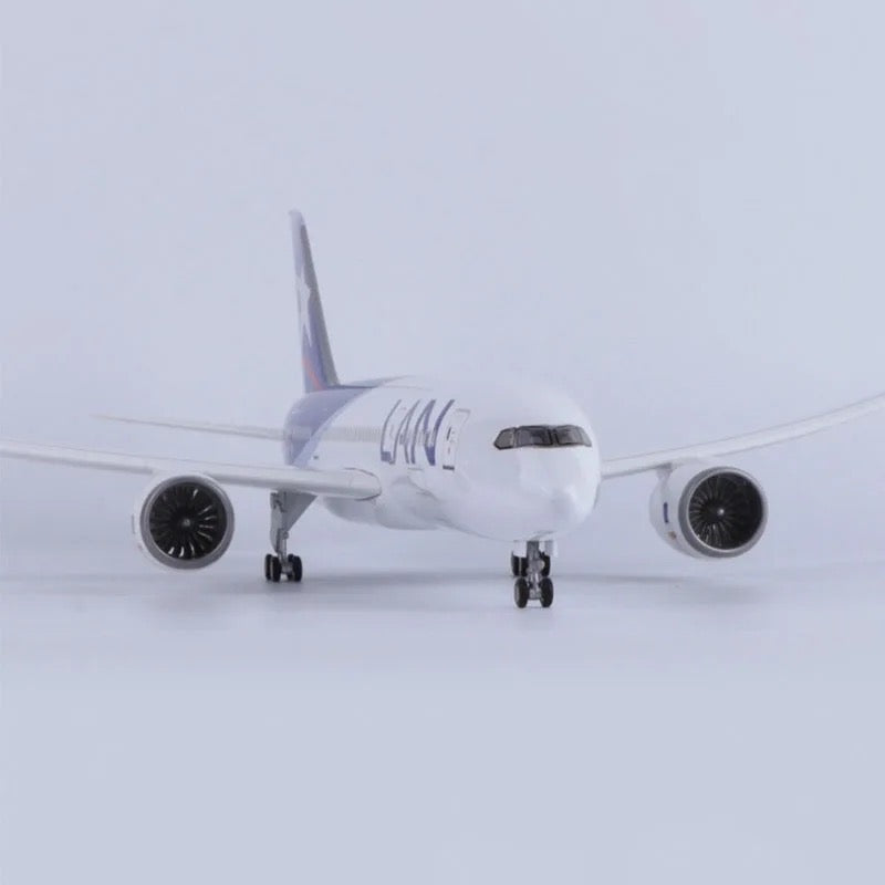 Lan Chile Boeing 787-9 47cm 1/160 LED & Non LED Model Plane