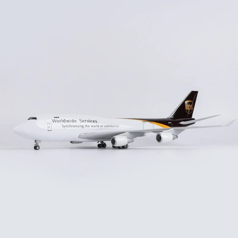 UPS Boeing Freighter 747-400 47cm 1/160 Model Plane
