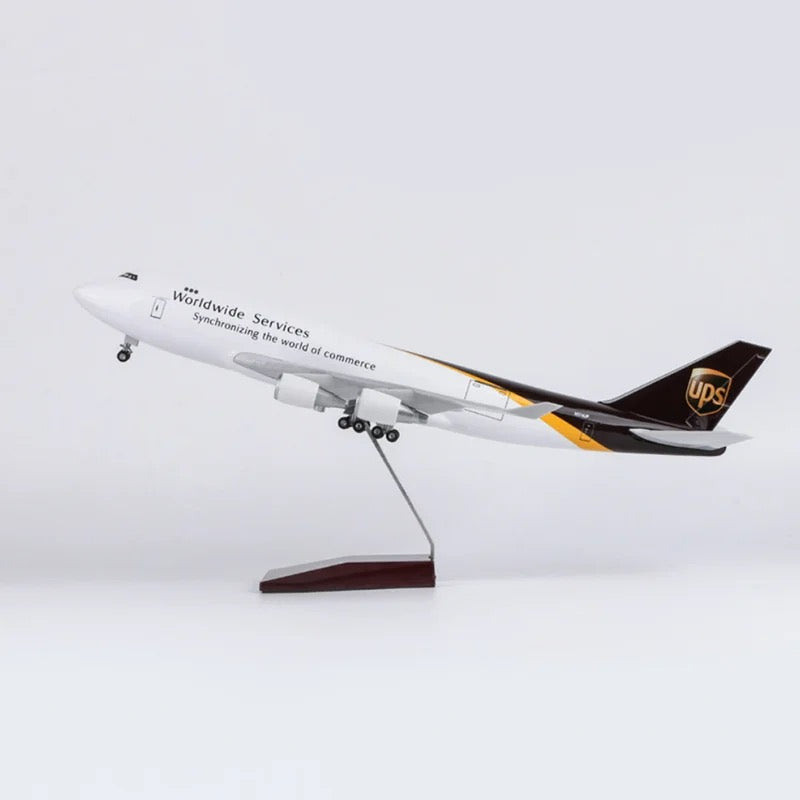 UPS Boeing Freighter 747-400 47cm 1/160 Model Plane