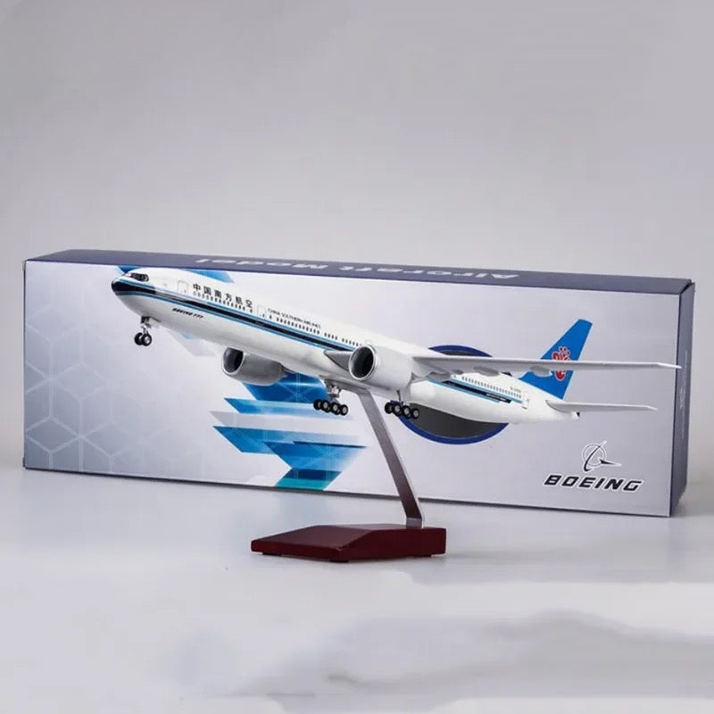 China Southern Airlines Boeing 777 47cm 1/160 LED & Non LED Model Plane