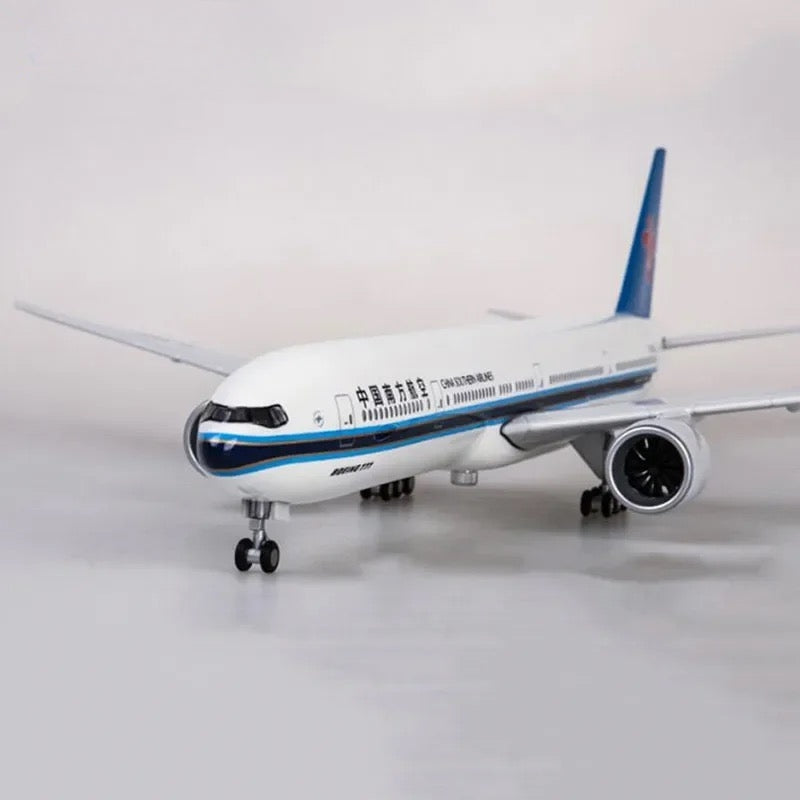 China Southern Airlines Boeing 777 47cm 1/160 LED & Non LED Model Plane