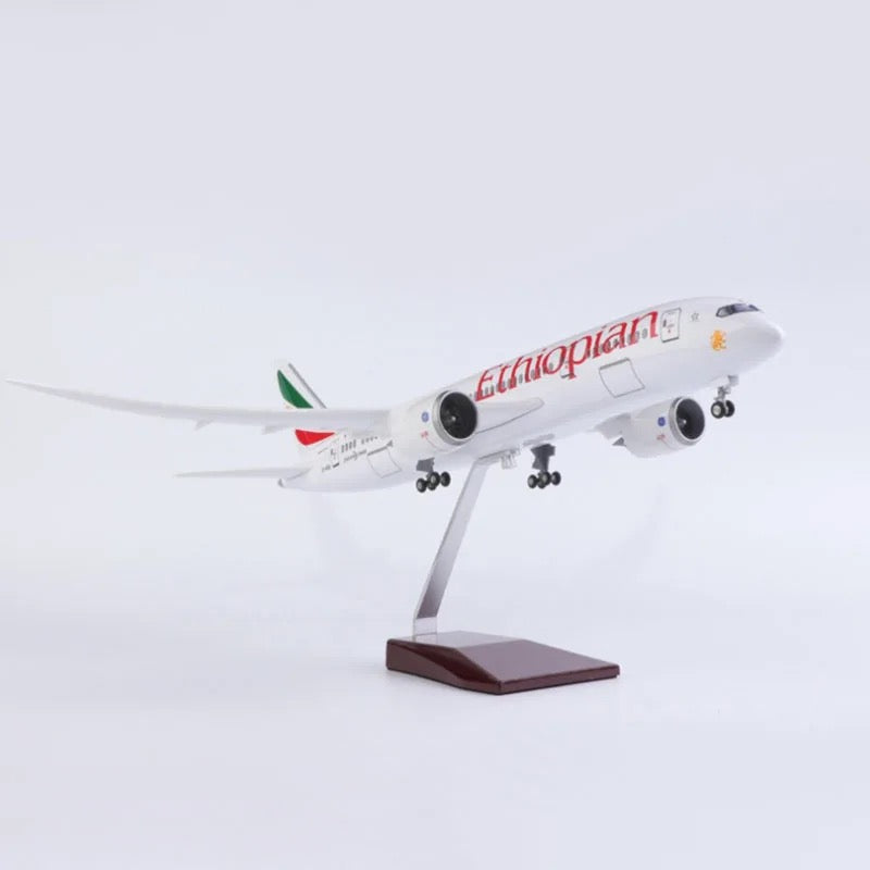 Ethiopian Airlines Boeing 787 47cm 1/160 LED & Non LED Model Plane