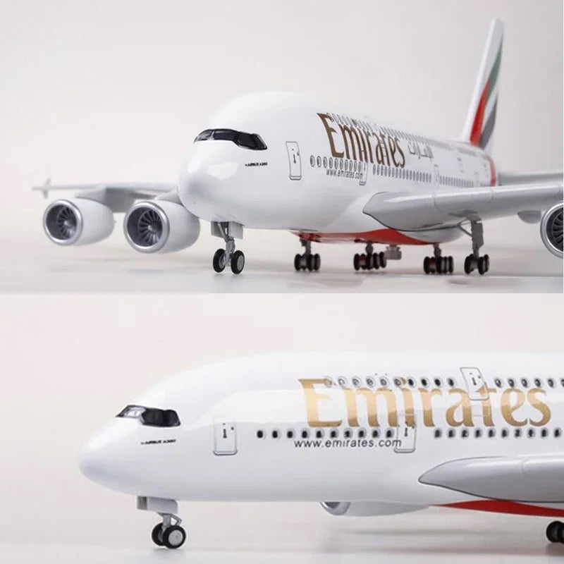 Emirates Original Livery Airbus A380 47cm 1/160 LED & Non LED Model Plane