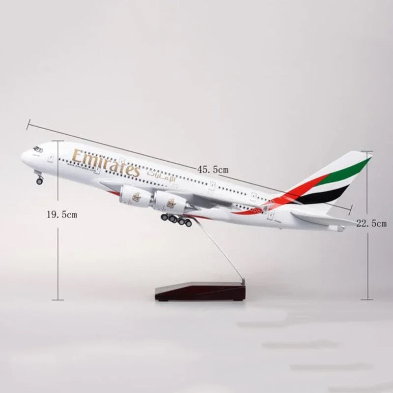 Emirates Original Livery Airbus A380 47cm 1/160 LED & Non LED Model Plane