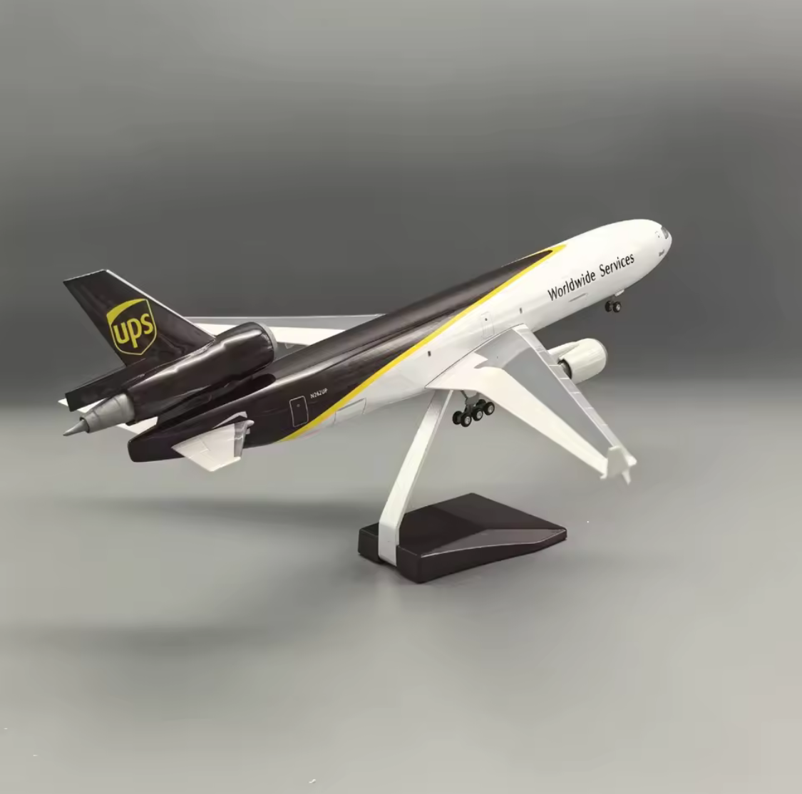 UPS McDonnell Douglas MD-11 Freighter 47cm 1/160 Model Plane