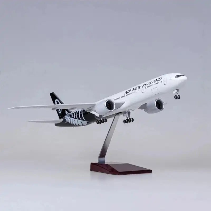 Air New Zealand 777 47cm 1/160 LED & Non LED Model Plane