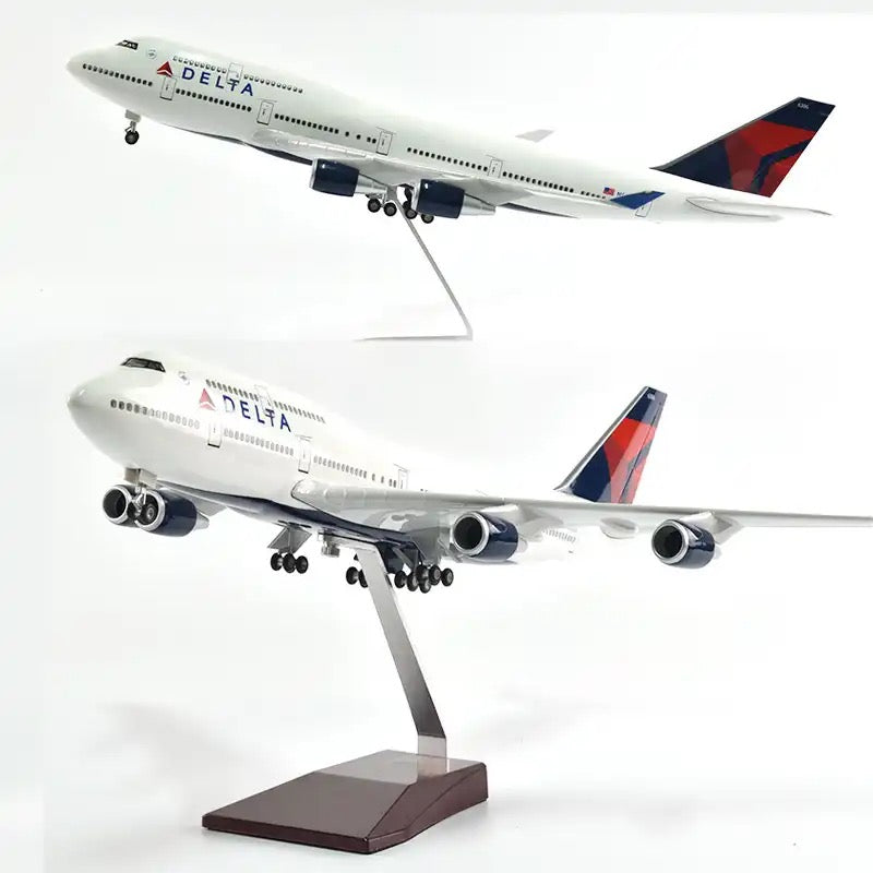 Delta Airlines Boeing 747 47cm 1/160 LED & Non LED Model Plane