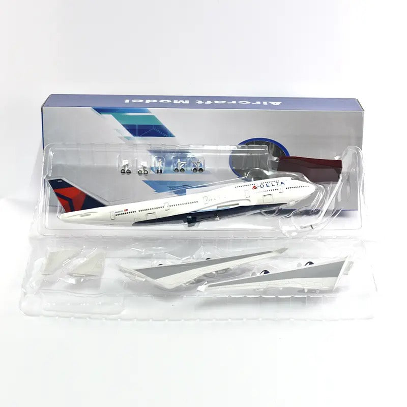 Delta Airlines Boeing 747 47cm 1/160 LED & Non LED Model Plane