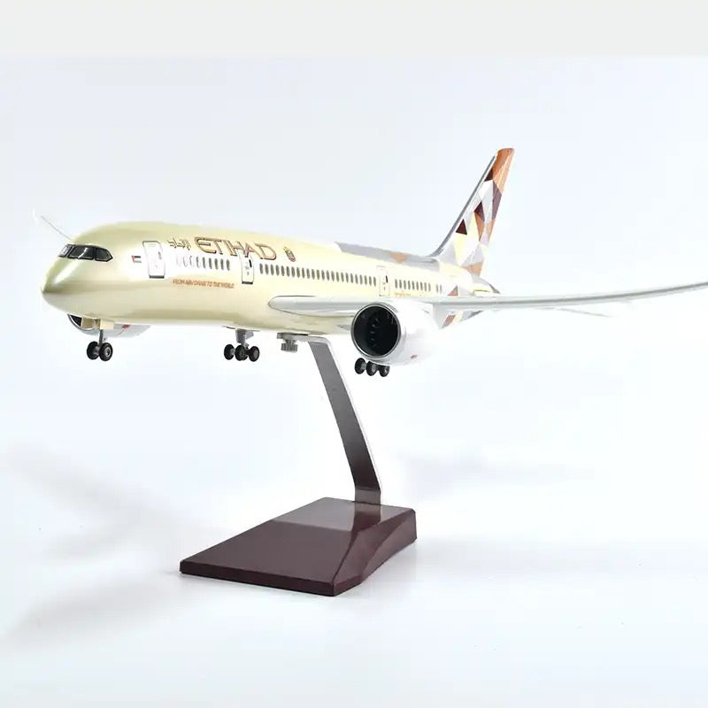 Etihad Boeing 787-9 47cm 1/160 LED & Non LED Model Plane