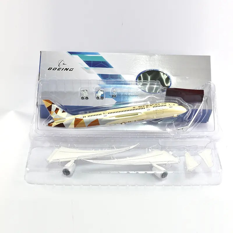 Etihad Boeing 787-9 47cm 1/160 LED & Non LED Model Plane